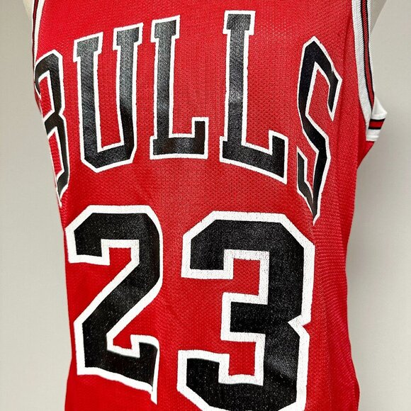 VTG 90s Bulls Champion Jersey - Picture 6 of 10
